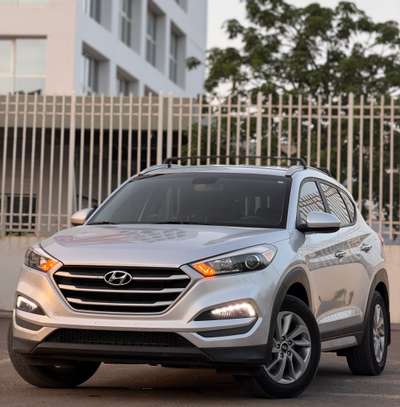 HYUNDAI TUCSON 2018 image 2