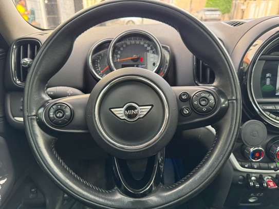 Mini Cooper Countrymane S 2018 image 4