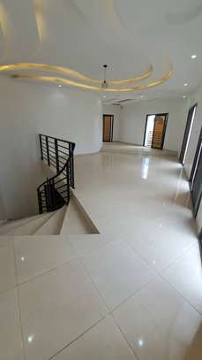 DUPLEX A LOUER A LA SICAP FOIRE image 5