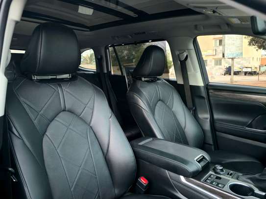 Toyota Highlander PLATINIUM 2023 image 12