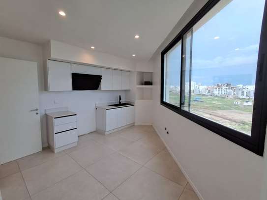 NGOR ZONE DE RECASEMENT : 220 M2 DE LUMINOSITÉ image 6