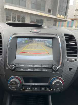 Kia Forte Berline Blanc Jantes Sport image 6