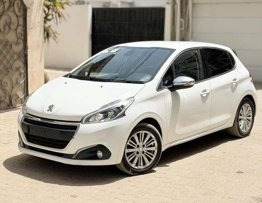 Peugeot 208 diesel à vendre. image 6