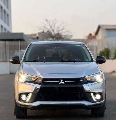 Mitsubishi  Outlander sport Année : 2018 image 2