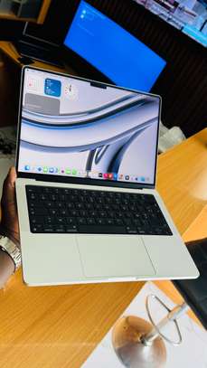 MacBook M1 Pro 2021 - Ram 32Go - 14’p - Azerty image 2