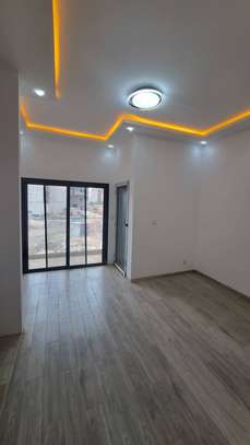 3 CHAMBRES A LOUER A NGOR-ALMADIES image 9