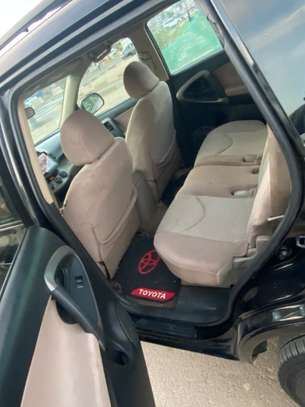 TOYOTA RAV4 2010 image 9