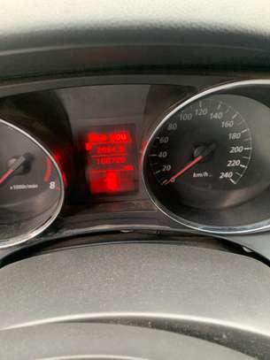 Peugeot 5008 image 4