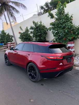 Range Rover Velar 2021 image 9