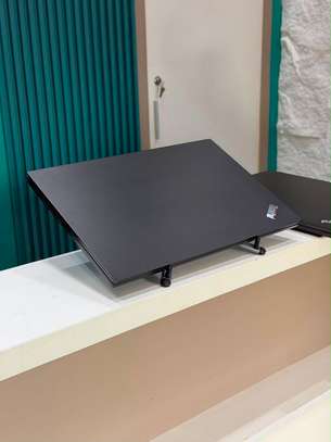 Lenovo Thinkpad E15 image 2