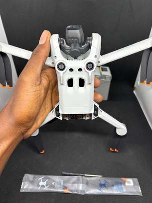 DJI MINI 3 (fly more combo ) image 5