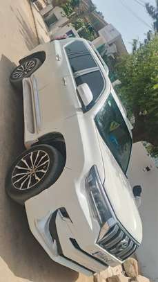 Toyota Land cruiser TXL année 2015 image 3