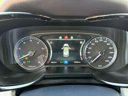GAC  SUV marron métallisé puissance et confort image 9