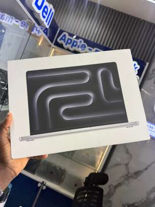 MacBook Pro M5 14 pouces Ram 16Go SSD 1To Scellé image 2