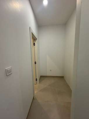 Appartement de 3 chambres au point e lumineux a louer image 3