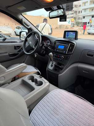 Hyundai starex image 6
