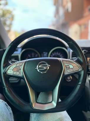 TIVOLI SSANGYONG 2017 image 3