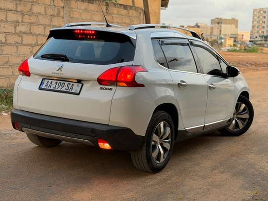 Peugeot 2008 essence image 9