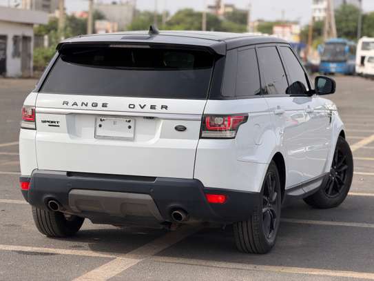 Ranger Rover sport image 3