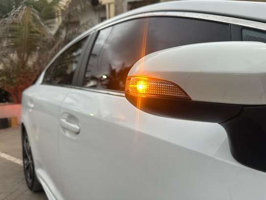 TOYOTA AVENSIS 2017 image 11