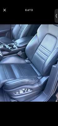 Porsche Cayenne S coupé image 10