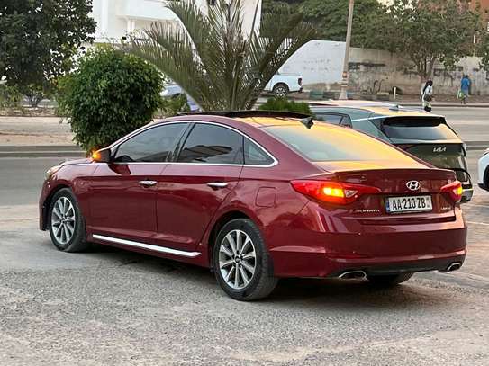 HYUNDAI image 12