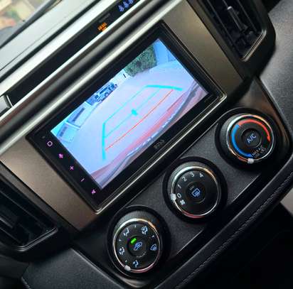 Toyota RAV4 2018 image 6