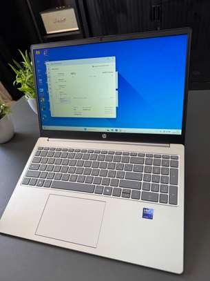 Hp ultra 7 2025 / 16gb ram ddr5 / ai graphique / neuf image 9