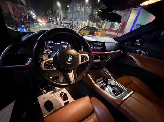 BMW X6 M50i 2022 image 8