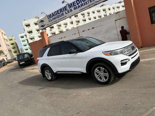 Ford explorer xlt image 3