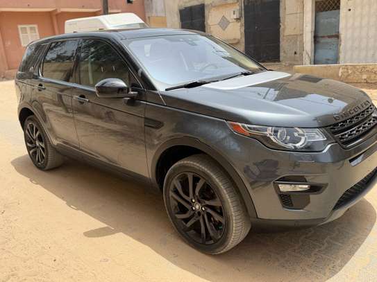 Land Rover Discovery 2017 image 2