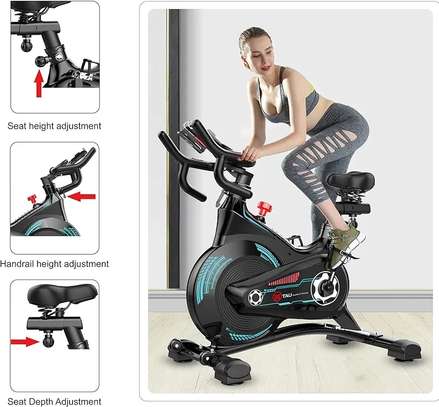 Vélo d'appartement à résistance magnétique image 9