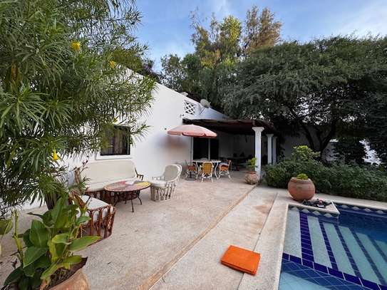 À VENDRE – Villa avec appartement indépendant à Ngaparou image 13