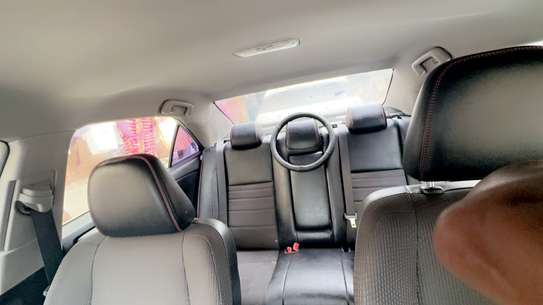Location auto Toyota Camry 2016 Économique image 4