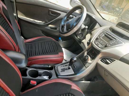 Hyundai elantra image 5