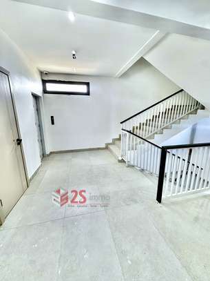 Appartement F4 à louer à Mermoz image 3