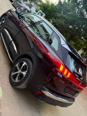 Peugeot 3008 2019 image 6
