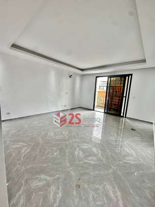 Appartement F4 à louer à Sicap Foire image 12