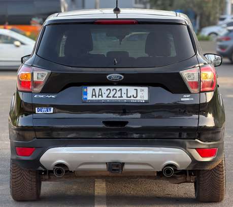 Ford escape image 3