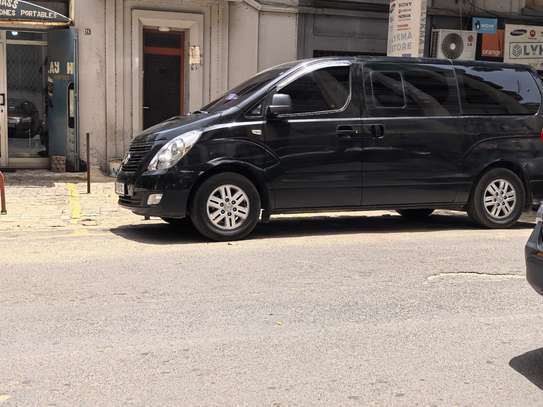 Bus Hyundai Starex 12 places  avec chauffeur image 10