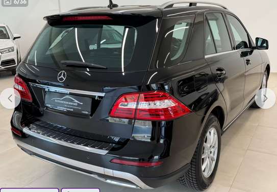 MERCEDES BENZ 2012 image 7