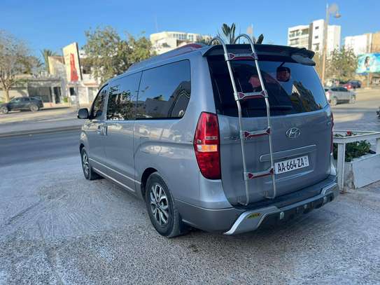 LOCATION HYUNDAI STAREX 9 PLACES AVEC CHAUFFEUR image 15