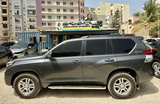 TOYOTA LAND CRUISER 2013 image 3