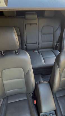 HYUNDAI TUCSON image 3