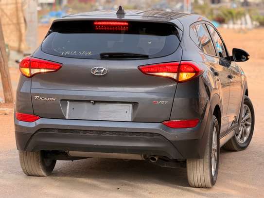 HYUNDAI TUCSON DIESEL 2016/17 image 6