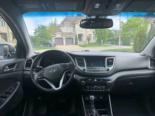 HYUNDAI TUCSON image 2