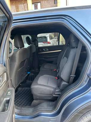 FORD EXPLORER XLT 2019 image 3