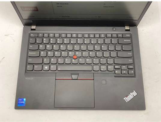 Lenovo p14s gen 2 i7 11e Nivdia 4gb image 2