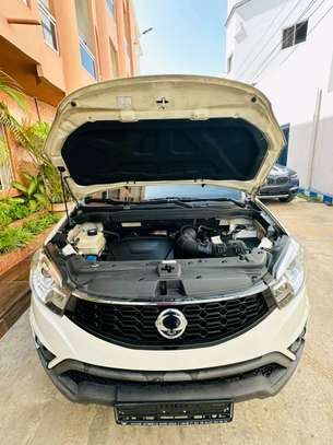 Sangyong Korando C 2016 image 11