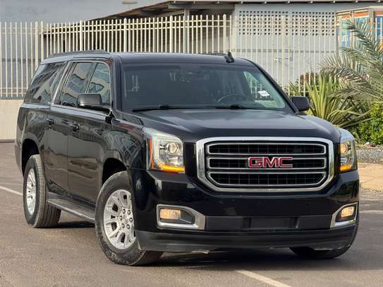 GMC YUKON XL image 2
